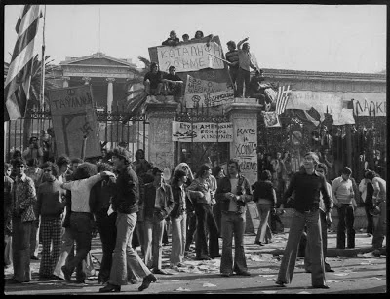 Σκέψεις με αφορμή την Επέτειο του Πολυτεχνείου και την αναγκαιότητα ενός Μνημείου της Αντίστασης στο Αγρίνιο