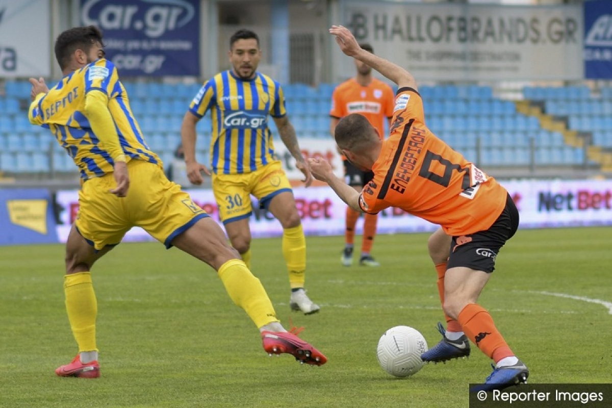 Super League: Η βαθμολογία μετά τα «διπλά» Παναιτωλικού και ΟΦΗ