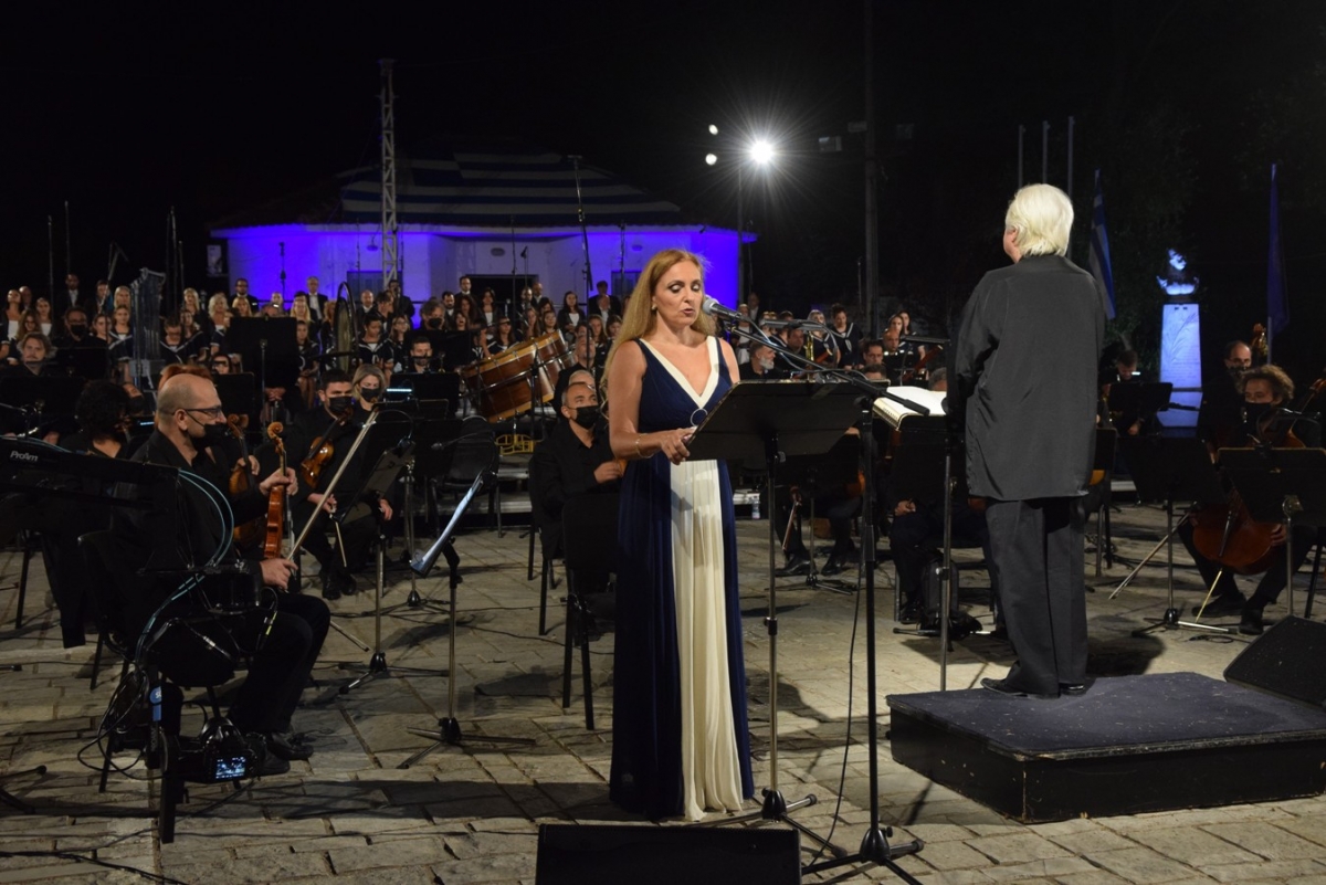 «Ύμνος εις την Ελευθερία» από τον Κήπο των Ηρώων στο Μεσολόγγι