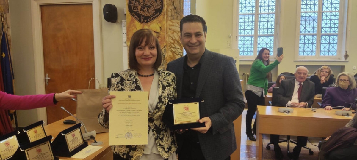 Δήμητρα Λαοπόδη: Δεύτερο βραβείο η δημοσιογράφος της “Συνείδησης Α.Ε.” για τον θεατρικό μονόλογο “Το Πολυτιμότερο”