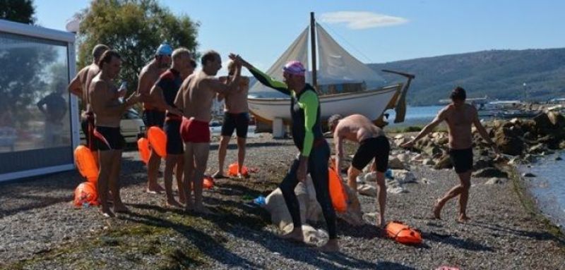 Διάπλους Αμβρακικού για 14 Ολλανδούς – Από το Σπάρτο στην Μπούκα κολυμπώντας! (ΔΕΙΤΕ ΦΩΤΟ)