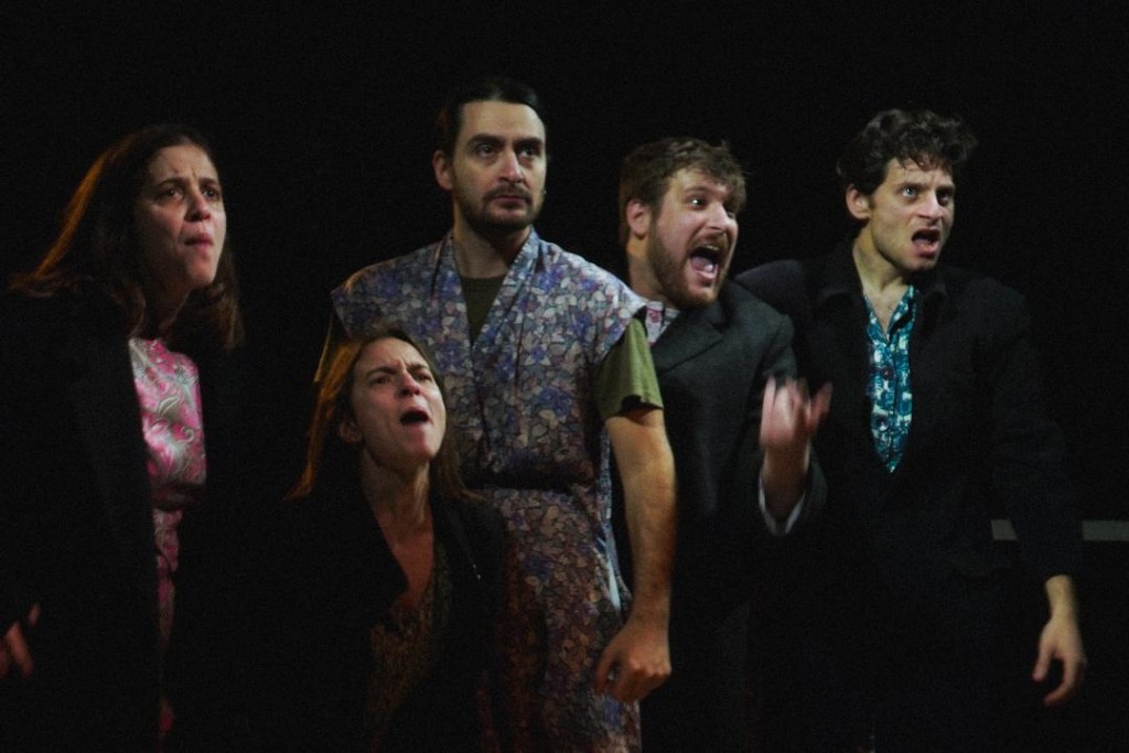 Στο Μικρό Θέατρο Αγρίνιου η παράσταση «Απόλαυσις στη γειτονιά» του Αλέξανδρου Παπαδιαμάντη (Σαβ 25/4/2026 20:30)