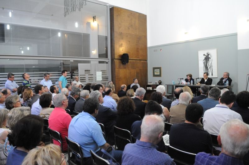 Με μεγάλη επιτυχία η παρουσίαση του βιβλίου ΄&#039;Οι δρόμοι των εφημερίδων&#039;΄ του  Βλάση Δημ. Αλμπάνη
