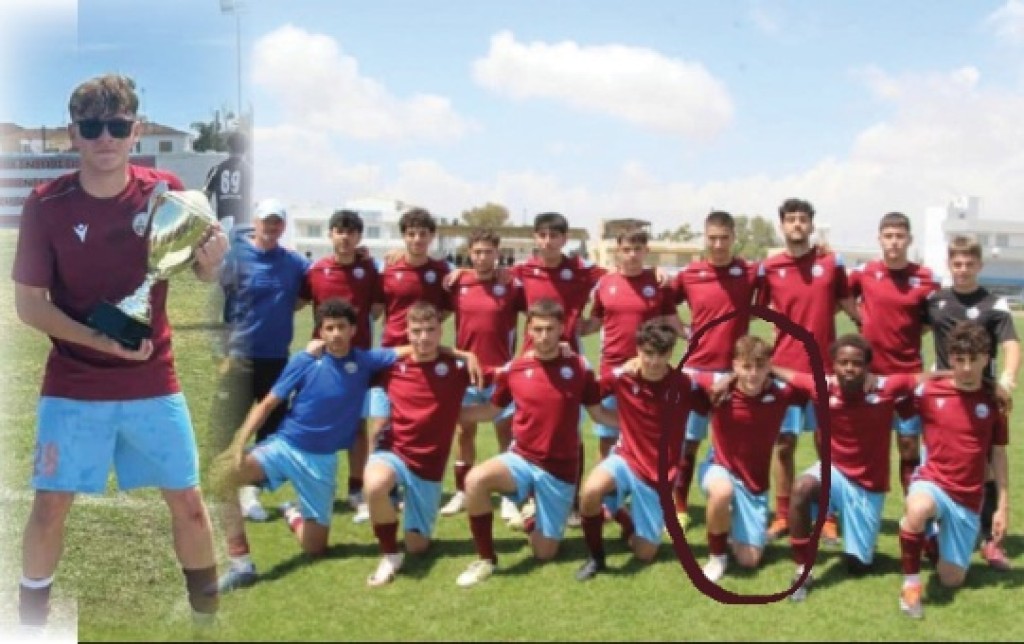Πρωταθλητής ο Αγρινιώτης Ευστάθιος Βαρδής Επίλεκτης Κατηγορίας με την Ένωση Νέων Παραλιμνίου Κύπρου Κ17