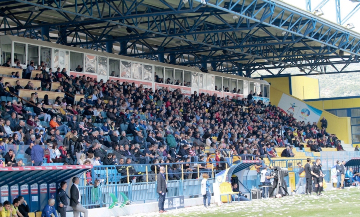 Τα διαρκείας πιέζουν για απόφαση επιστροφής