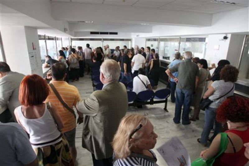 Σχεδόν 4.000.000 Έλληνες χρωστάνε στην εφορία