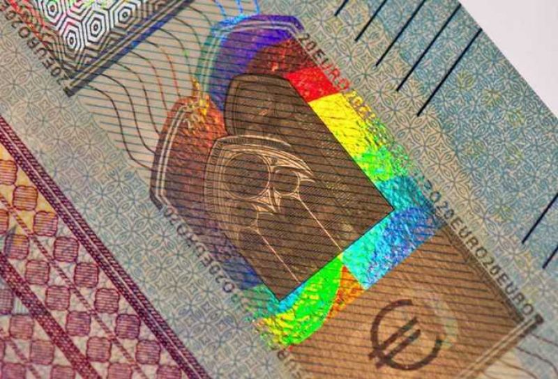 Έως και 25% μειωμένες οι νέες συντάξεις δημοσίων υπαλλήλων και ενστόλων