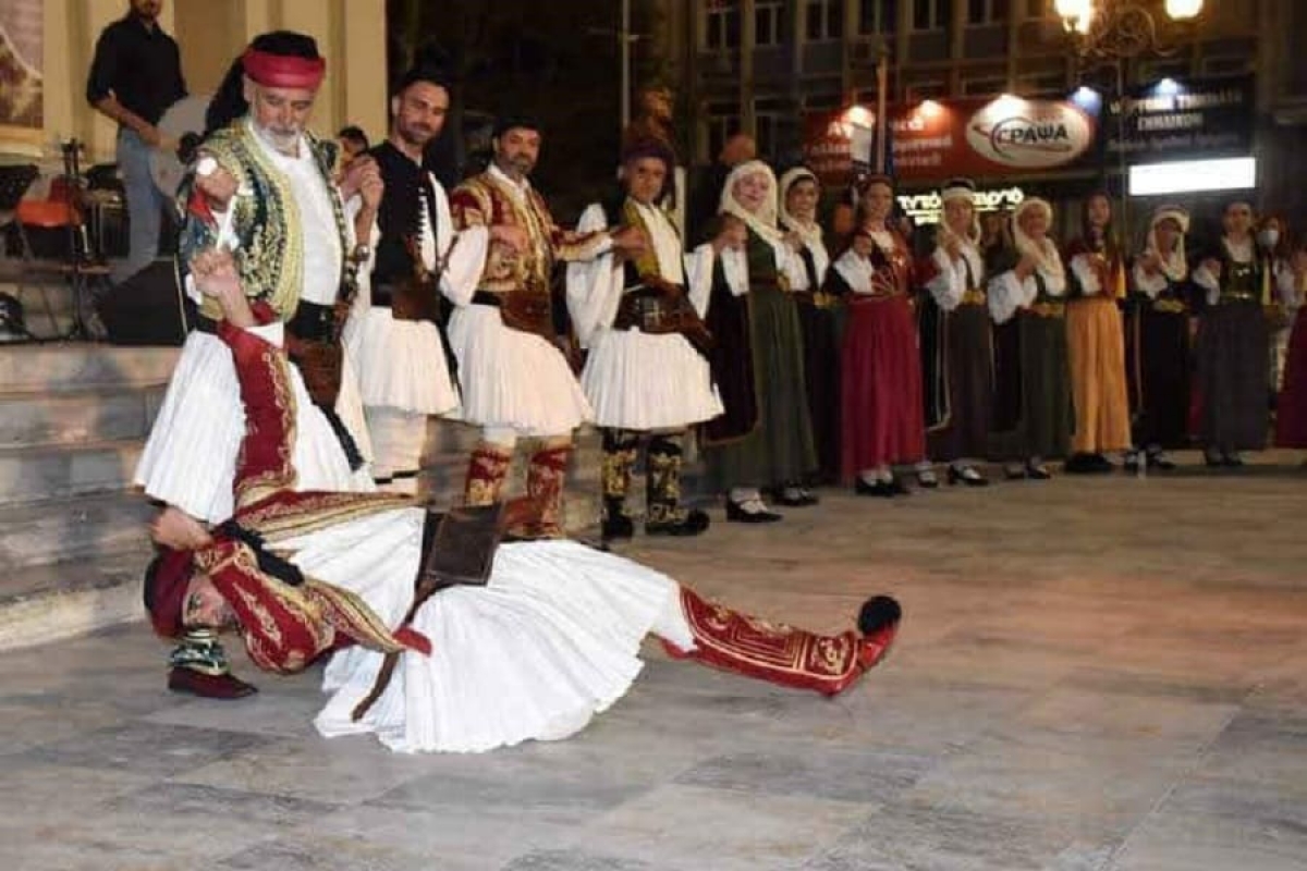 Πειραιάς: Εντυπωσίασε ο Σύλλογος «Αγία Αγάθη» σε εκδήλωση για τα 200 χρόνια από την Επανάσταση (φωτο)