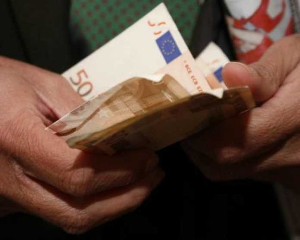Αλλαγές στην φορολογία για μισθωτούς, συνταξιούχους και επαγγελματίες