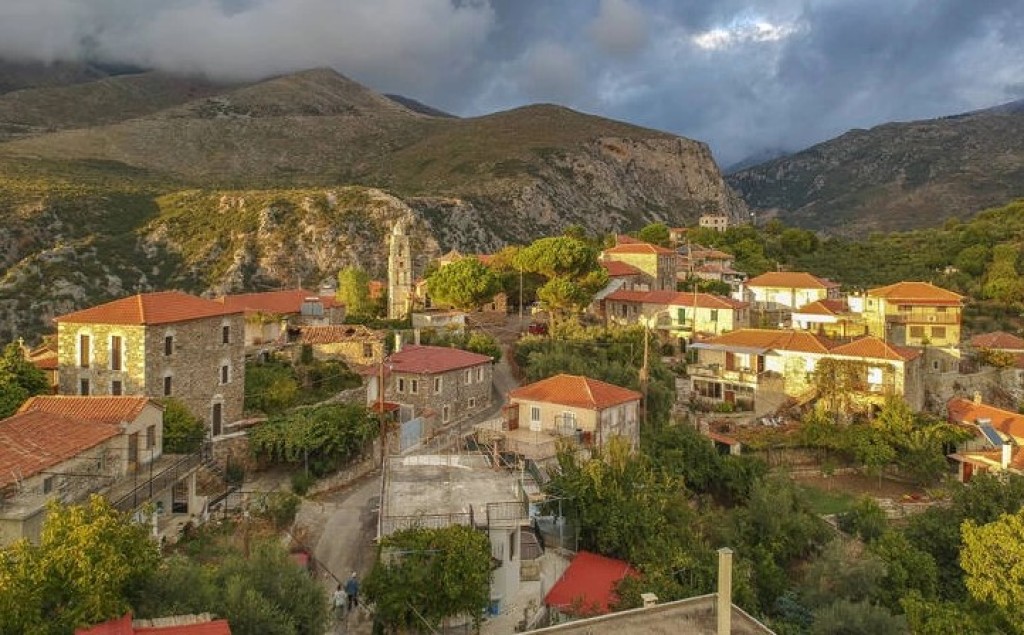 Στα σκοτάδια τα Αμπέλια Αγρινίου – Άφαντος ο ΔΕΔΔΗΕ