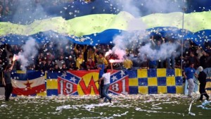 Πάντα δίπλα στον 100ρη Παναιτωλικό και η 45άρα «Θύρα 6»!