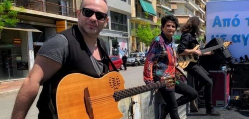 Ο Αγρινιώτης Παντελής Ντζιάλας, ένας από τους μουσικούς που συνόδευε την Α. Πρωτοψάλτη, μιλά στο ΗΠΖ
