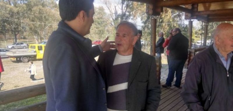 Κούλουμα στην τεχνητή λίμνη Στράτου παρουσία του Δημάρχου Αγρινίου Γ. Παπαναστασίου