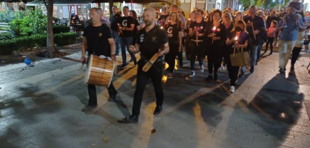 Αγρίνιο: Λαμπαδηδρομία μνήμης για τα θύματα της Γενοκτονίας του Ποντιακού Ελληνισμού (εικόνες)