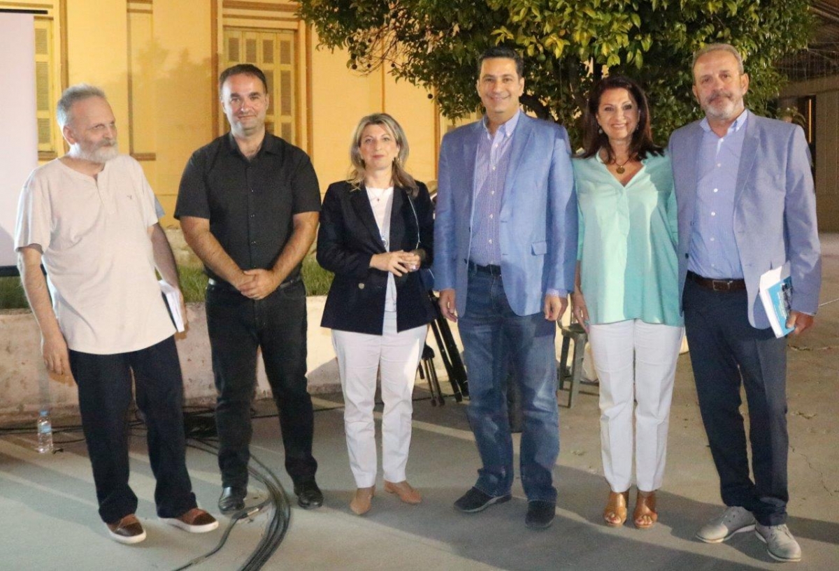 Μεγάλη συμμετοχή στην παρουσίαση του βιβλίου του Λίνου Υφαντή &quot;Αγρίνιο: Νέες μορφές αστικού χώρου και οι αναπαραστάσεις τους, 1900-1980&quot;