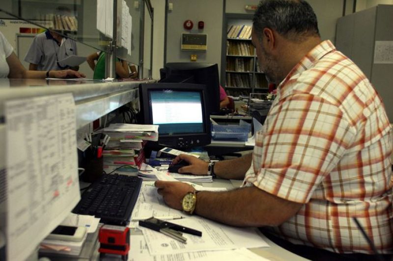 Μείωση ασφαλιστικών εισφορών: Πώς διαμορφώνονται από 1η Ιουνίου