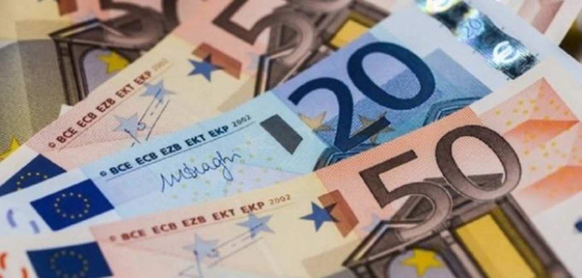 Επίδομα 400 ευρώ: Άνοιξε η πλατφόρμα για επιστήμονες, γιατρούς, λογιστές – Οι δικαιούχοι