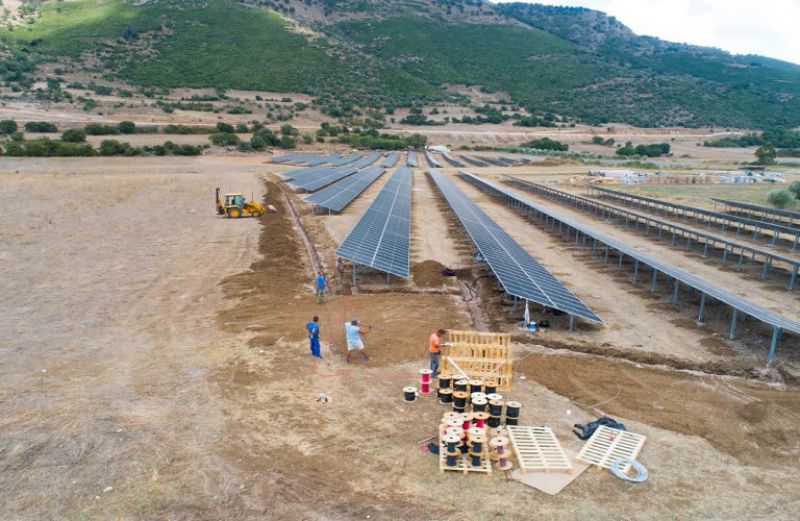 Με τη δύναμη του φωτός. Φωτοβολταϊκά: το εντυπωσιακό βίντεο με την εξέλιξη των εργασιών.