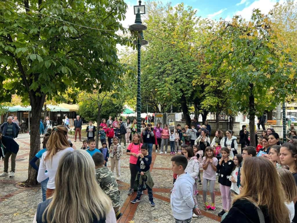 ΓΕΑ: Οι μικροί έλυσαν γρίφους, χάρηκαν κι έφτασαν στον «κρυμμένο θησαυρό» (φωτο)