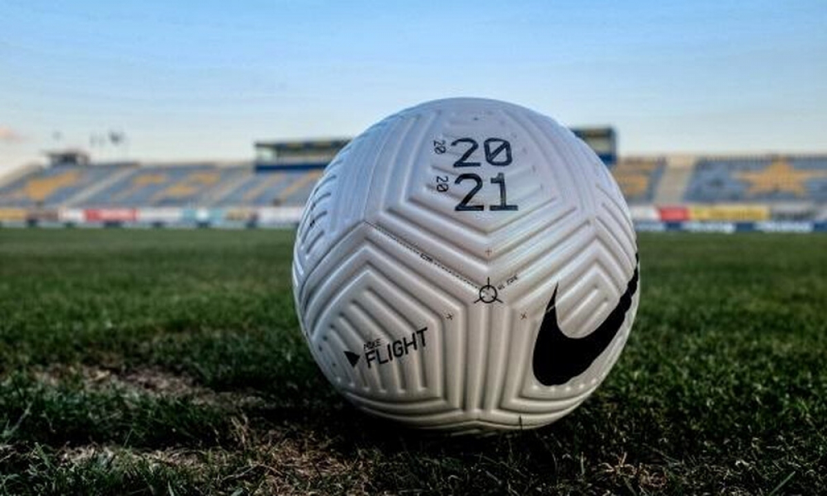 Super League: Η κανονική περίοδος πέρσι και φέτος