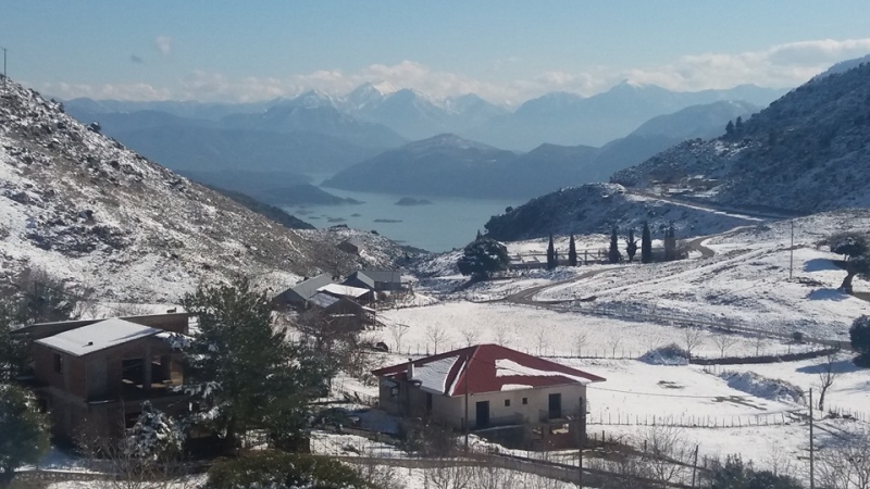 Εικόνες από τη χιονισμένη Αιτωλοακαρνανία…