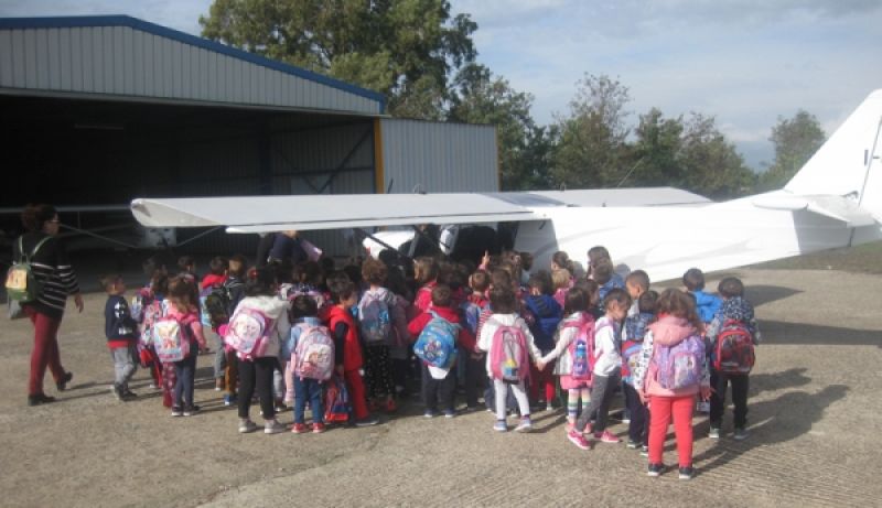 Εορτή της Αεροπορίας 2019 στην Αερολέσχη Αγρινίου με πολλές επισκέψεις σχολείων και πτήσεις (φωτο)
