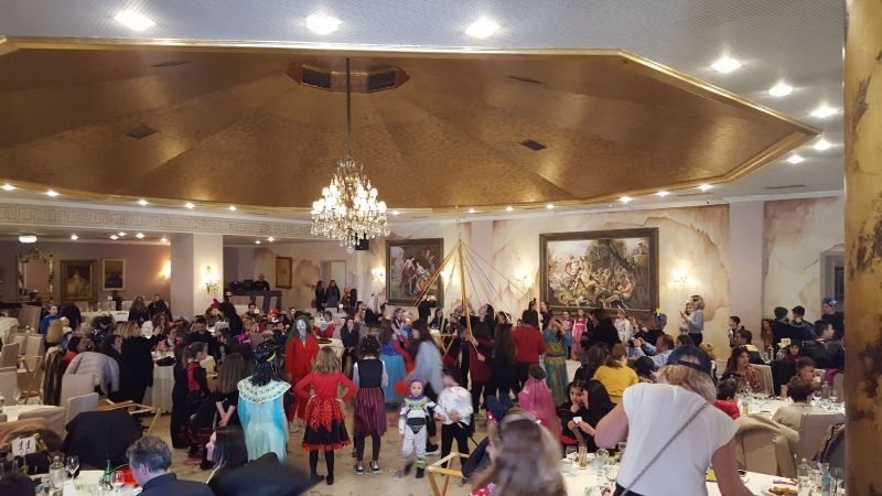 Πραγματοποιήθηκε με επιτυχία ο ετήσιος αποκριάτικος χορός του συλλόγου Γονέων &amp; Κηδεμόνων του 4ου Δημοτικού Σχολείου Αγρινίου