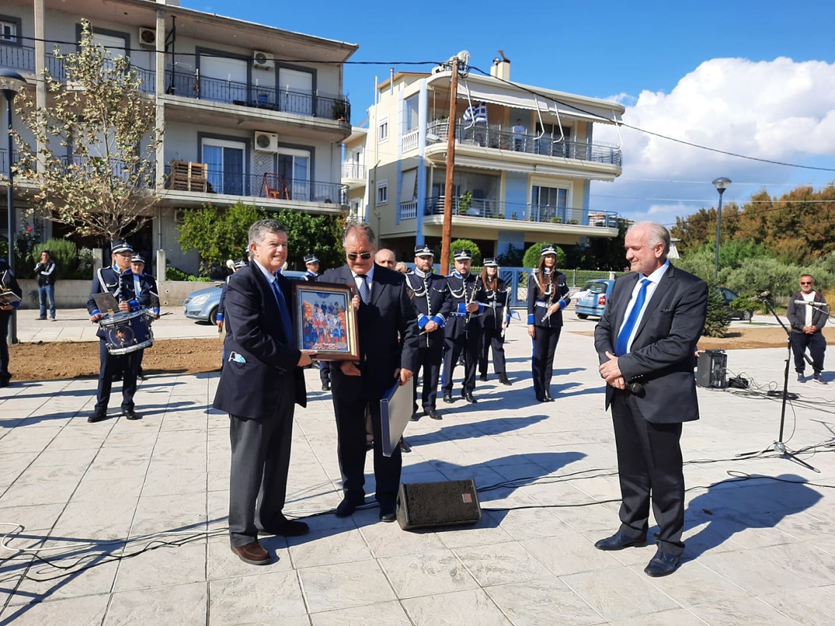 Με τη δέουσα επισημότητα τελέστηκαν, τα αποκαλυπτήρια της προτομής του Στρατηγού Θεοδωράκη, στην Ι.Π. Μεσολογγίου