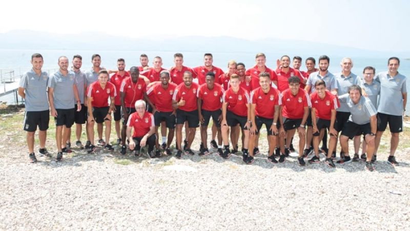 Η Μπενφίκα στη λίμνη Τριχωνίδα