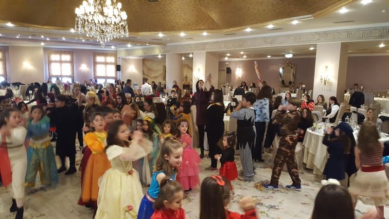 Πραγματοποιήθηκε με επιτυχία χθές ο αποκριάτικος χορός του συλλόγου Γονέων &amp; Κηδεμόνων του 4ου Δημοτικού Σχολείου Αγρινίου