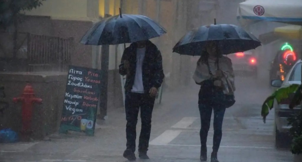 Καιρός: Νέο έκτακτο δελτίο ΕΜΥ για καταιγίδες και θυελλώδεις ανέμους στη δυτική Ελλάδα