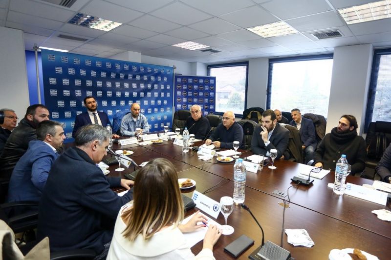 Super League: Πρώτα ο πρωθυπουργός μετά… οι πρόεδροι
