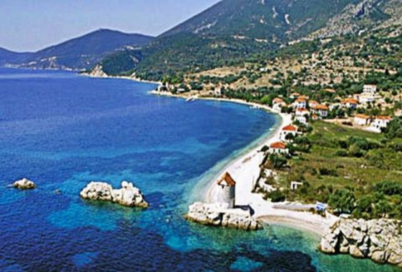 Ένας καλοκαιρινός παράδεισος... τσέπης: Το μικρό νησάκι του Ιονίου που ελάχιστοι γνωρίζουν αλλά όλοι θα μάθουν σύντομα! (PHOTOS) (www.athensmagazine.gr)