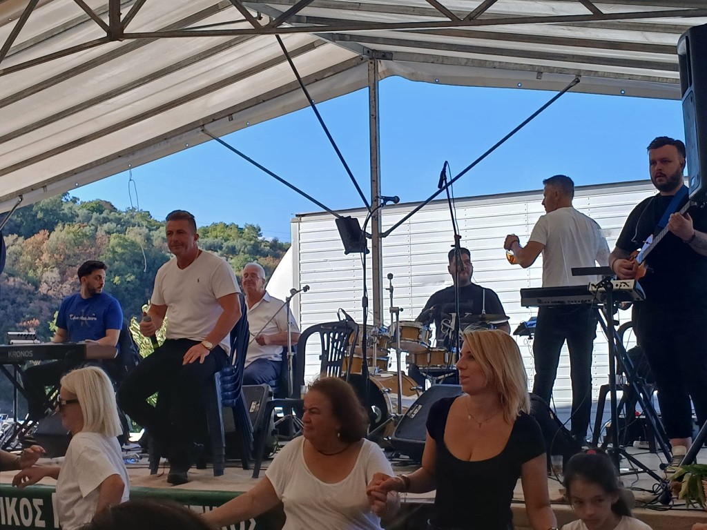 Συμμετοχή Πολιτιστικών Συλλόγων του Αγρινίου στην Γιορτή Κάστανου στο Άνω Κεράσοβο