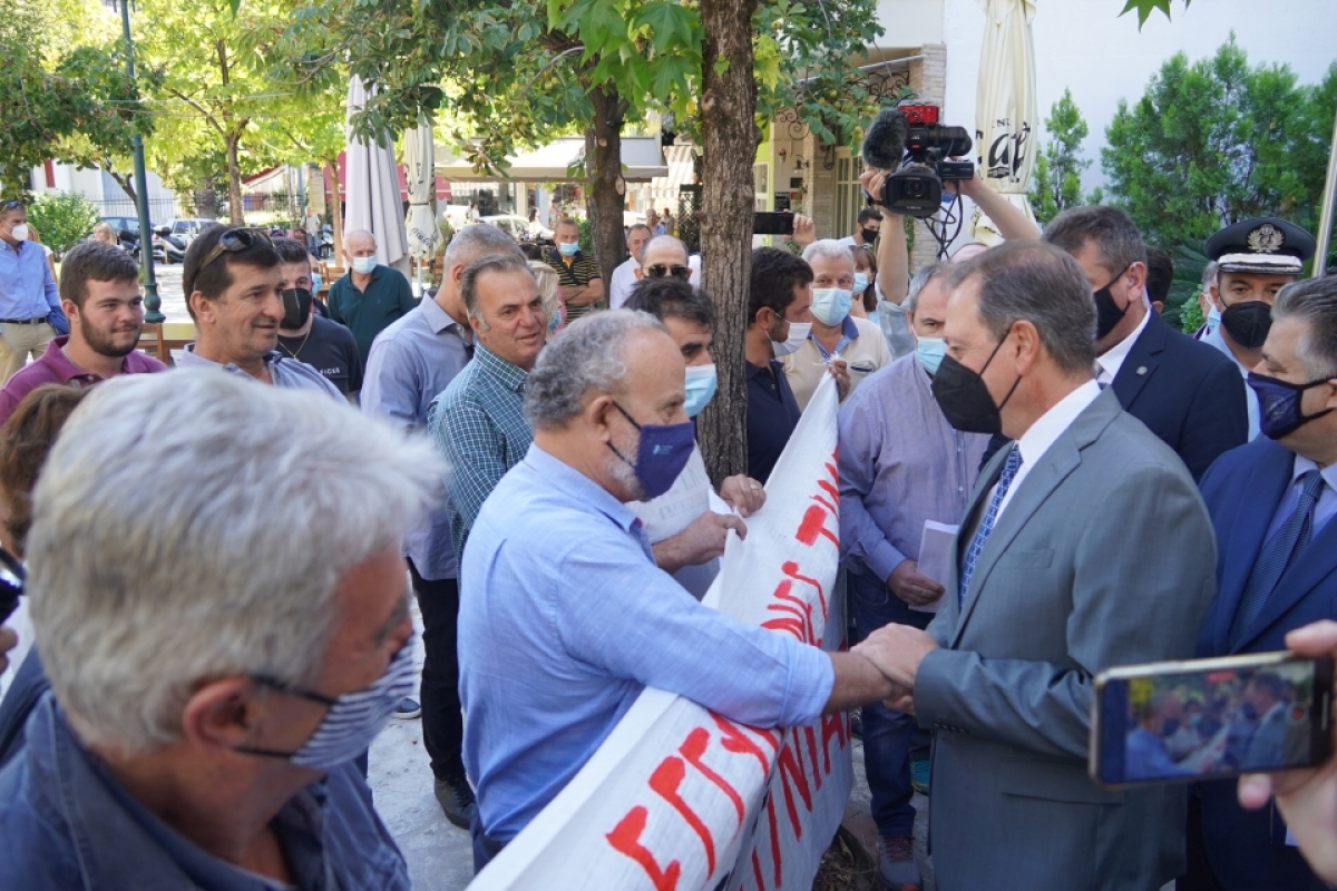 Σπ. Λιβανός σε εκπροσώπους αγροτών στο Αγρίνιο : Επιζητώ τον διάλογο. Οι πόρτες του Υπουργείου είναι πάντοτε ανοικτές&quot;
