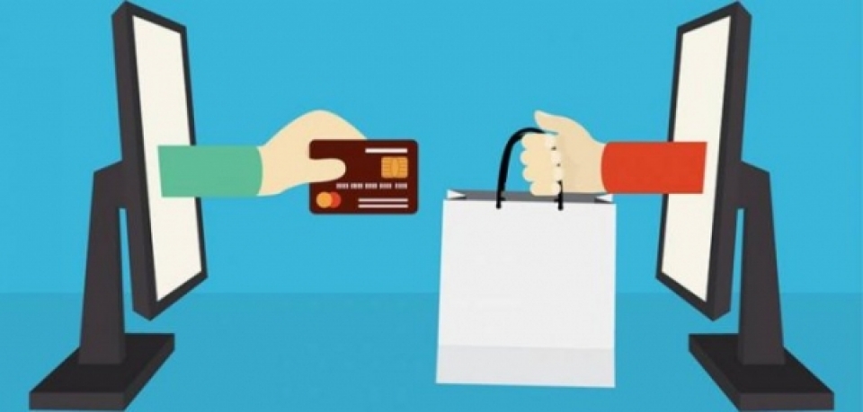 Επιδότηση 5.000 ευρώ σε εμπόρους για τη δημιουργία e-shop