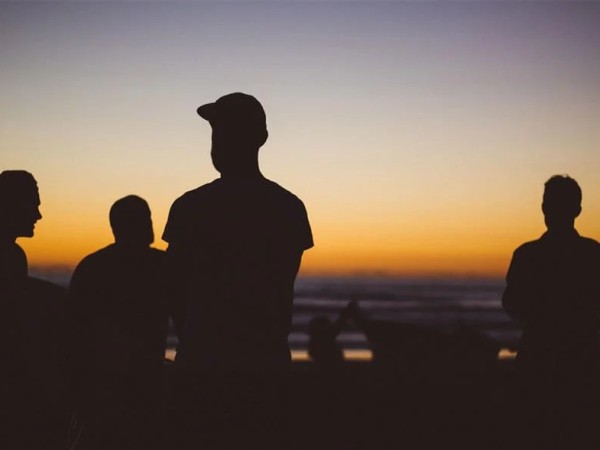 Έρευνα: Σήμα κινδύνου για την ψυχική και σωματική υγεία των νέων - Ανησυχητική και η αύξηση της θνησιμότητας