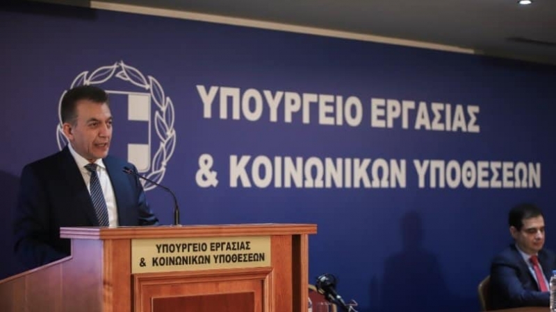 Μειωμένο το δώρο Χριστουγέννων σε όσους έχουν μπει σε αναστολή