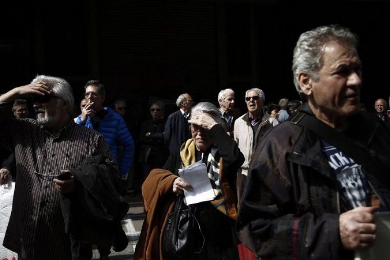 Το 40% των νέων συντάξεων θα εκδίδεται ψηφιακά – Η απονομή θα γίνεται με e-mail σε λίγα δευτερόλεπτα