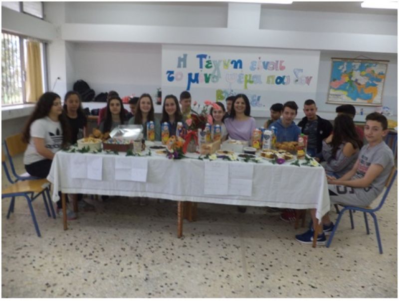 ΛΟΓΟΤΕΧΝΙΑ ΚΑΙ ΔΗΜΙΟΥΡΓΙΑ. Διδάσκει και καθοδηγεί  η  Μαρία Ν.Αγγέλη. Γράφουν μαθήτριες και μαθητές της Β Τάξης  του 2ου Γυμνασίου Αγρινίου