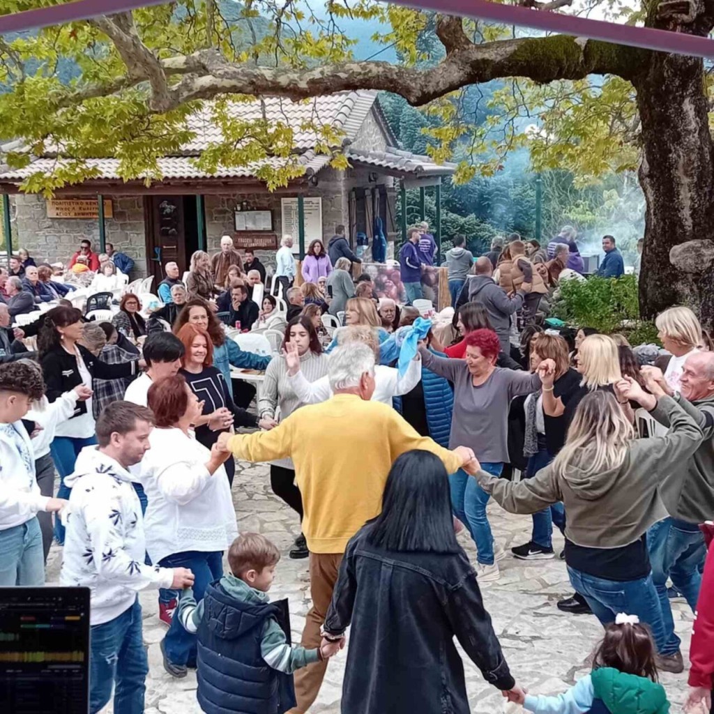 Με επιτυχία και ζωντάνια η Γιορτή Κάστανου στον Άγιο Δημήτριο Ορεινής Ναυπακτίας