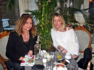 &quot;Ελαιογραφίες σε καμβά&quot; με την Αλεξάνδρα Κρεζία