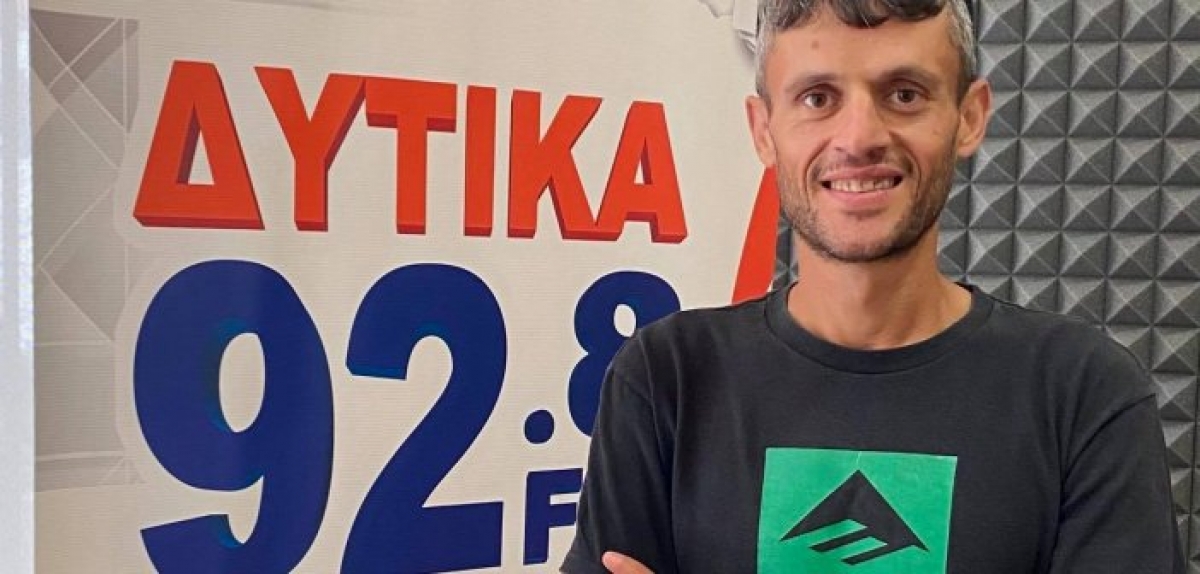 Ο νικητής του ιστορικού υπερμαραθώνιου “Σπάρταθλον” Φώτης Ζησιμόπουλος στο “Δυτικά Fm 92.8”