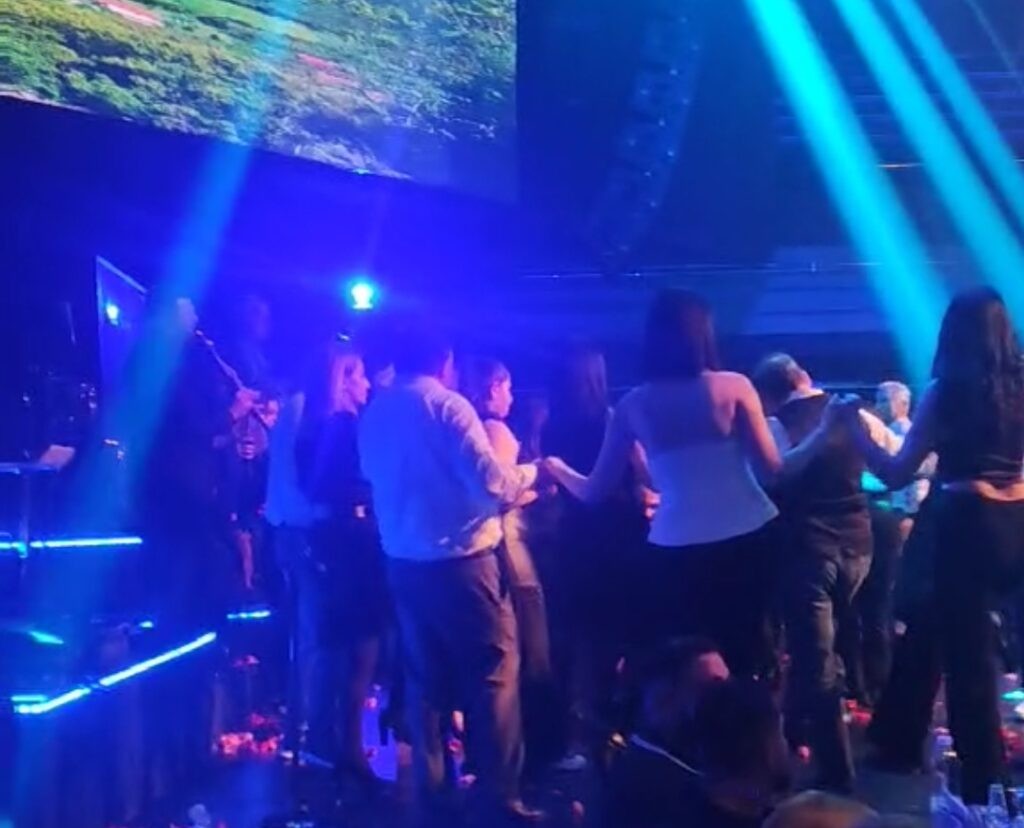 Με κέφι και μεράκι γλέντησε ο Σύλλογος Απανταχού Αυλακιωτών στην κοπή πίτας