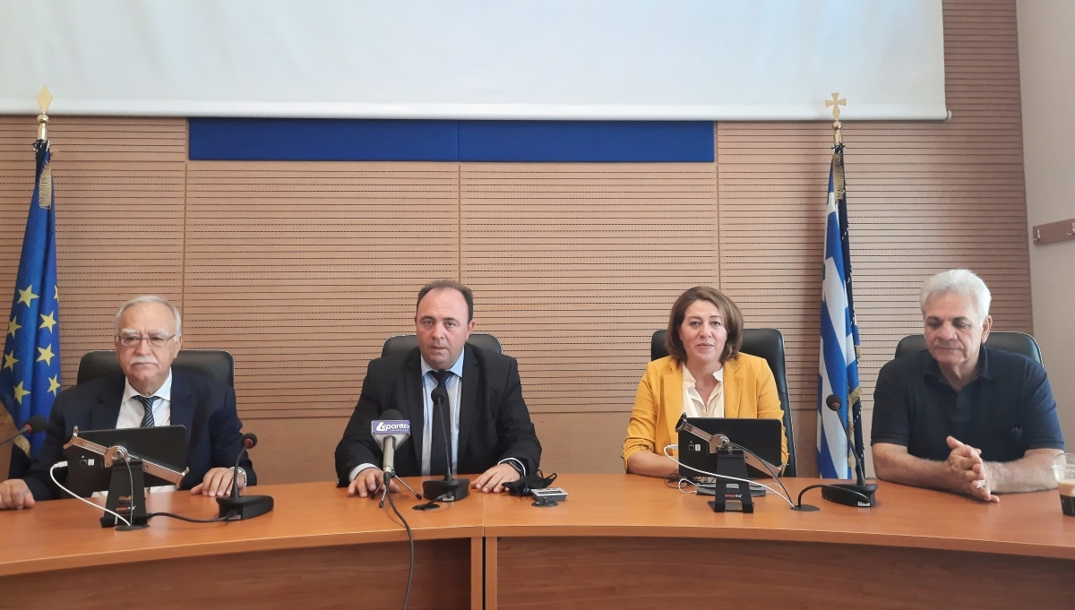 «Ύμνος εις την Ελευθερία» από το Ηρώο Εθνικής Παλιγγενεσίας , Αγωνιστών 1821 – Την Παρασκευή στα Καλάβρυτα