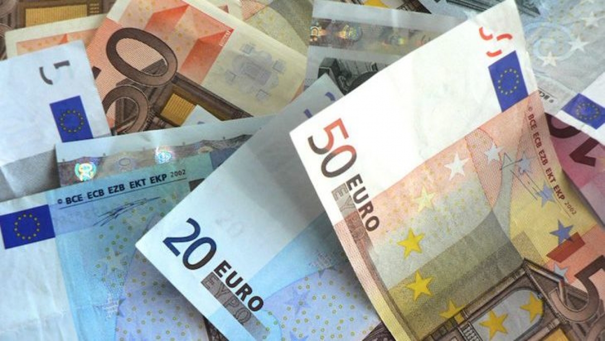 Μπαράζ πληρωμών και αυτή την εβδομάδα σε πάνω από 695.000 δικαιούχους