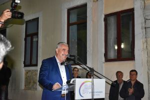 Με απόλυτη επιτυχία πραγματοποιήθηκε χθες η Κεντρική Ομιλία του Δημάρχου Ερωτόκριτου Γαλούνη στον Αστακό!