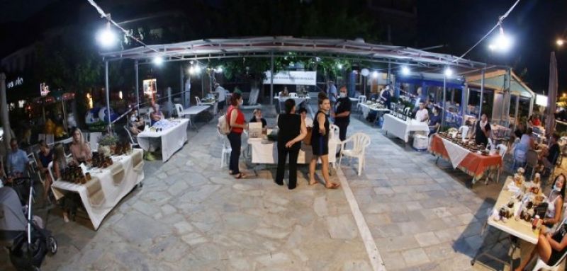 Αστακός: Εικόνες από την έκθεση προϊόντων του Συλλόγου Γυναικών Αστακού