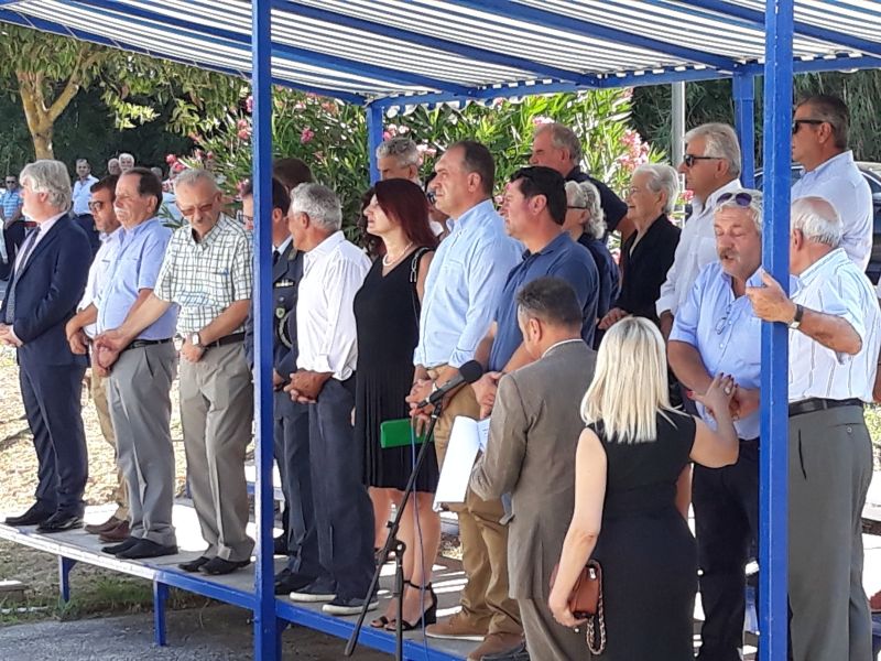 Σε κλίμα συγκίνησης τελέστηκε στα Καλύβια Αγρινίου το Επίσημο Μνημόσυνο  στη μνήμη των εκτελεσθέντων πατριωτών της Γερμανικής Κατοχής την 31η  Ιουλίου 1944