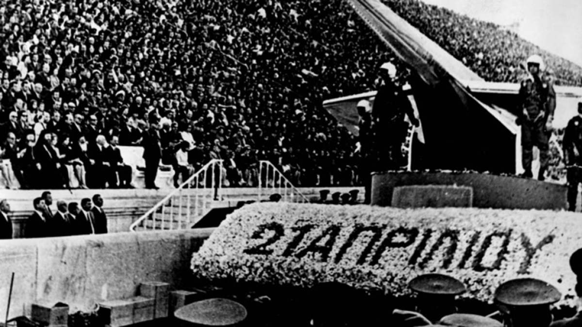 Το πραξικόπημα της 21ης Απριλίου – 1967 – 1974 όταν η Ελλάδα μπήκε στον “γύψο”